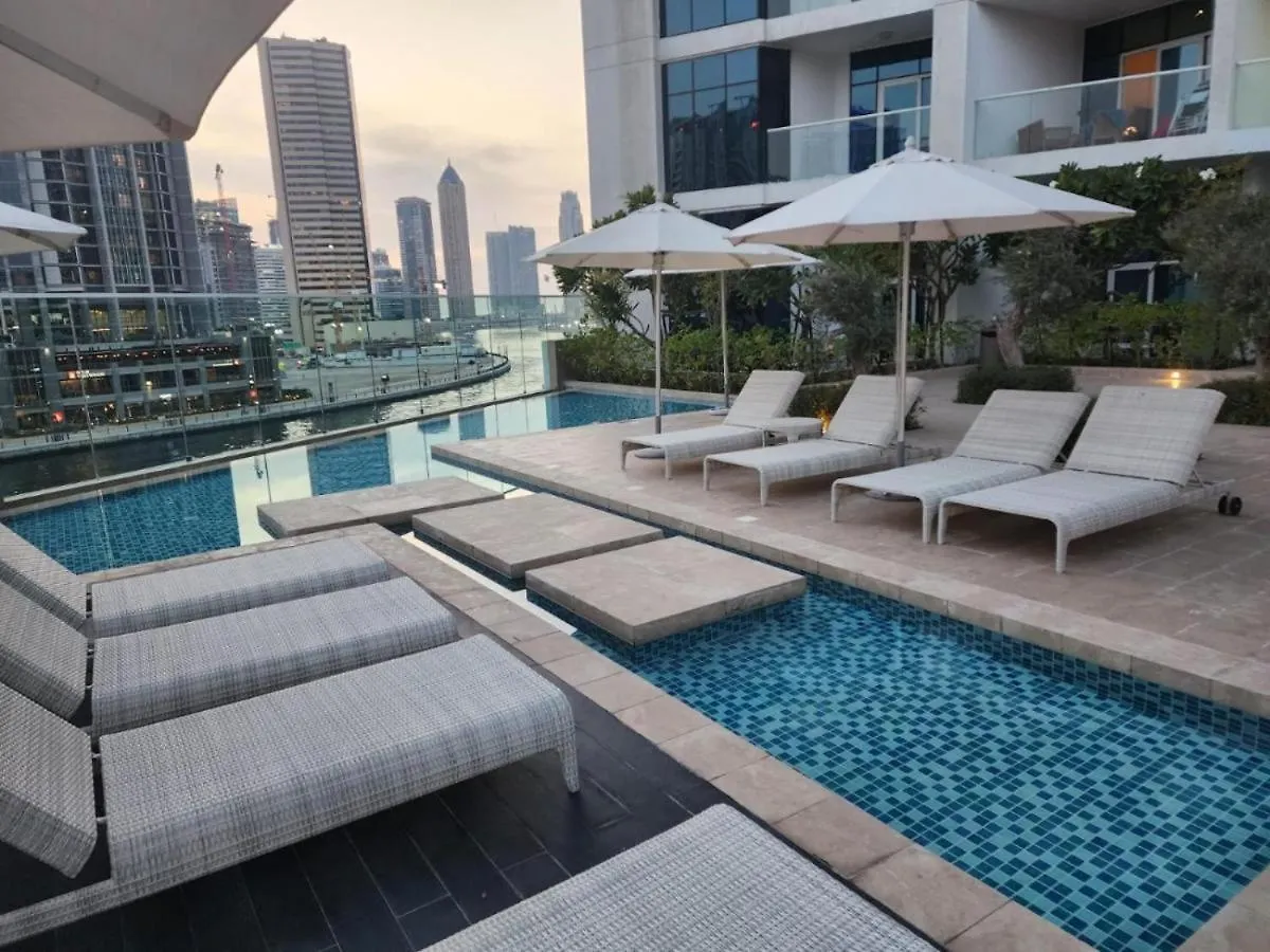 White Sage - Condo With Incredible Canal And Burj Khalifa Views Dubai Apartment