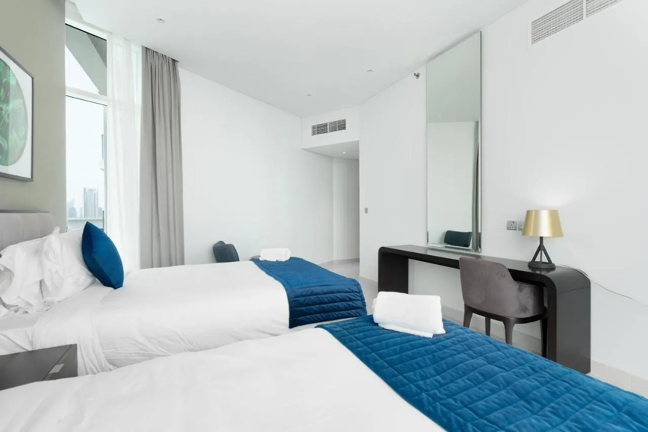 White Sage - Condo With Incredible Canal And Burj Khalifa Views Dubai