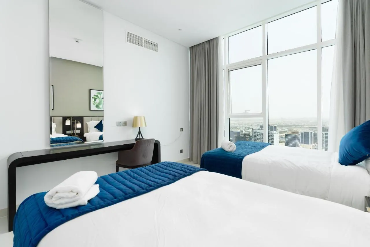 White Sage - Condo With Incredible Canal And Burj Khalifa Views Dubai Apartment